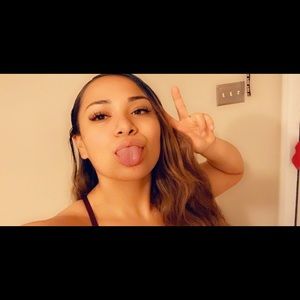 Meet your Posher, Isabella